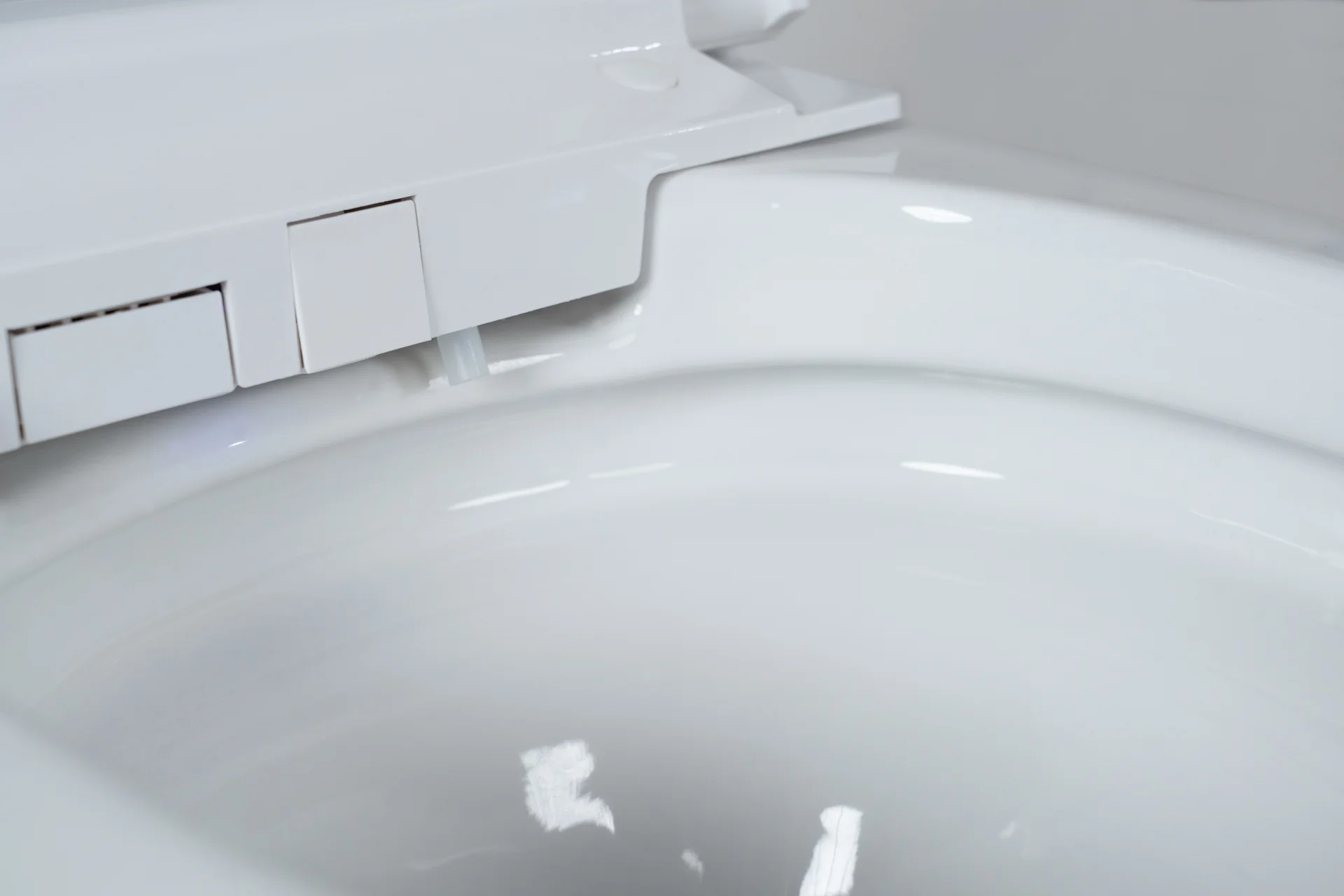 Eisy One — detalle de instalación en baño